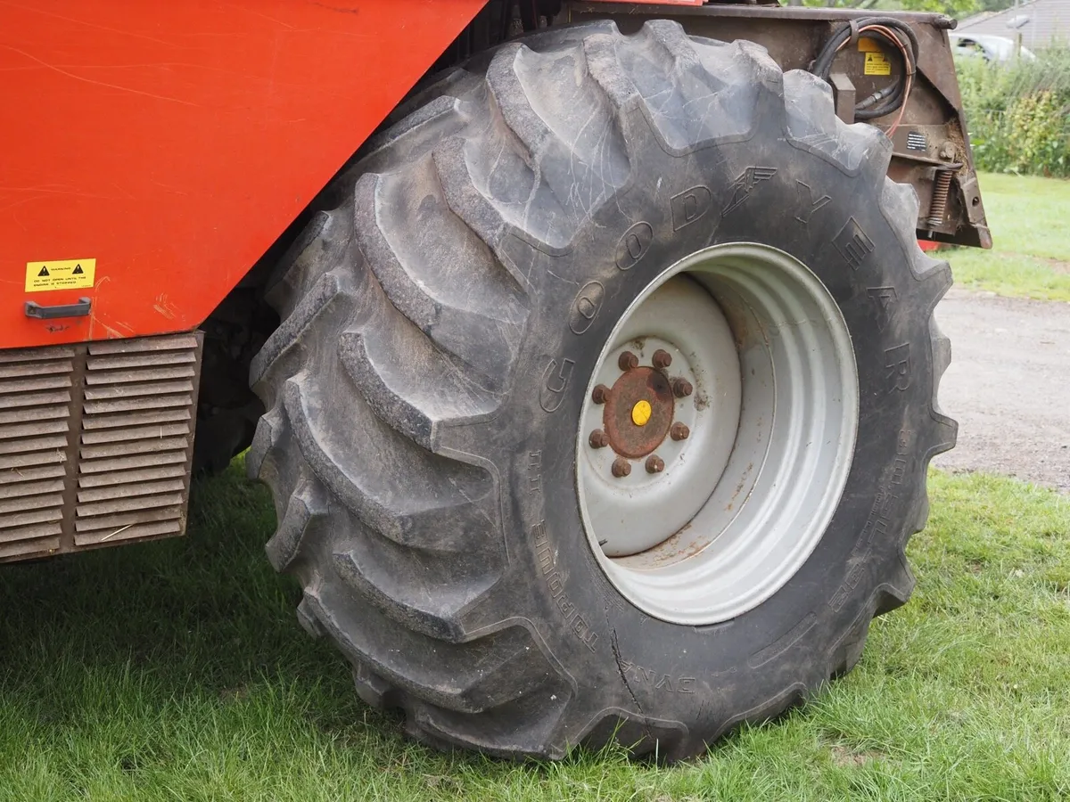 Massey Ferguson - Image 4