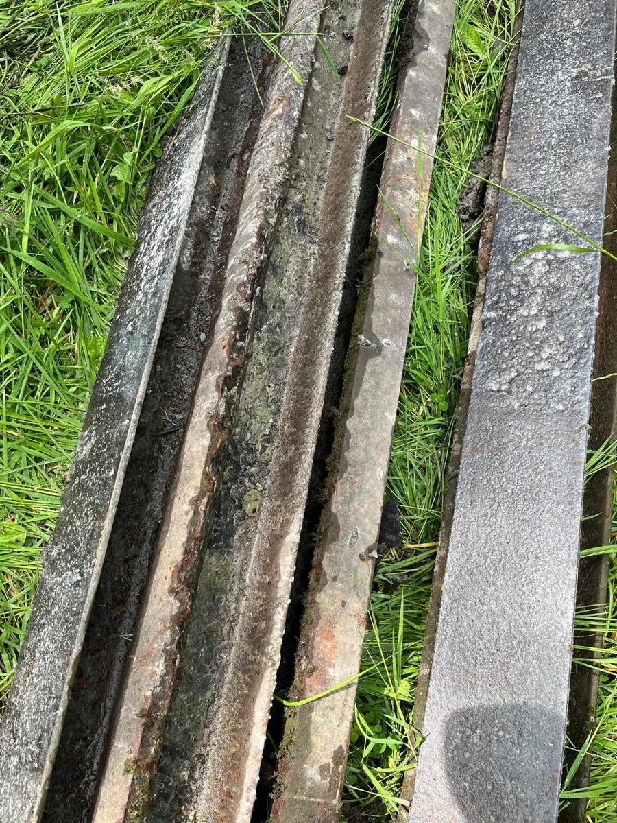 Steel Railway Tracks x6 - Image 3