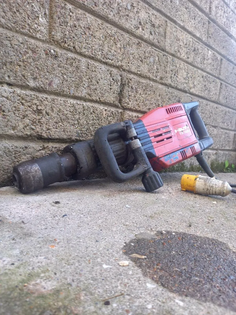 Hilti TE 905 Concrete Breaker - Image 4