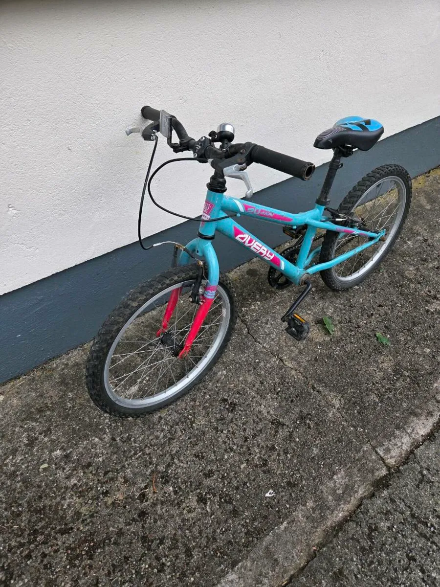Kids bike - Image 3