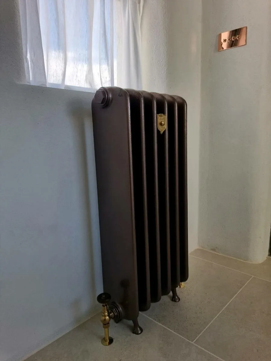 Cast iron radiators 🔥  fully restored - Image 1