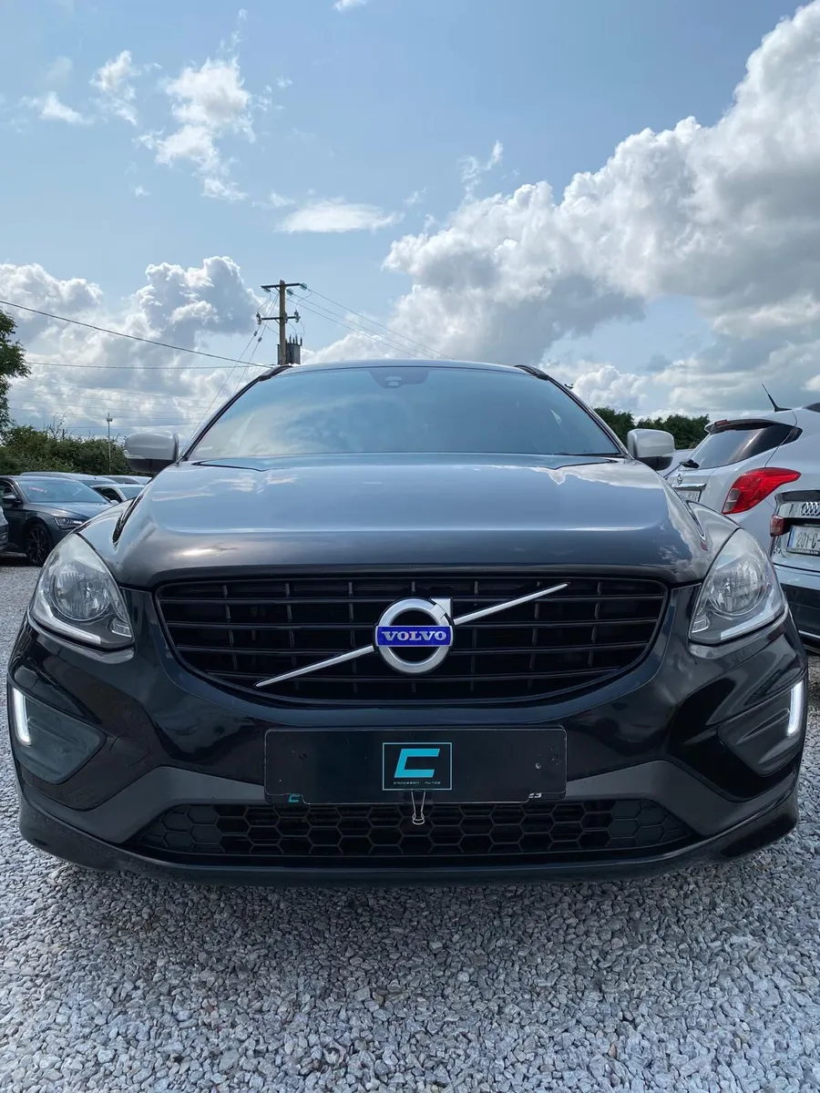 Volvo XC60 R-Design - Image 3
