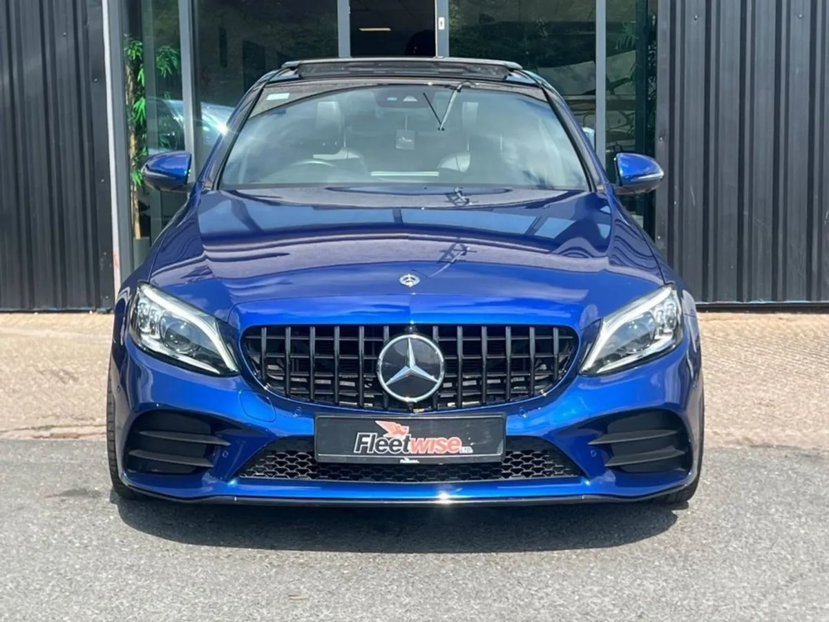 Mercedes-Benz C-Class 2.0 C220d AMG Line (premium - Image 3