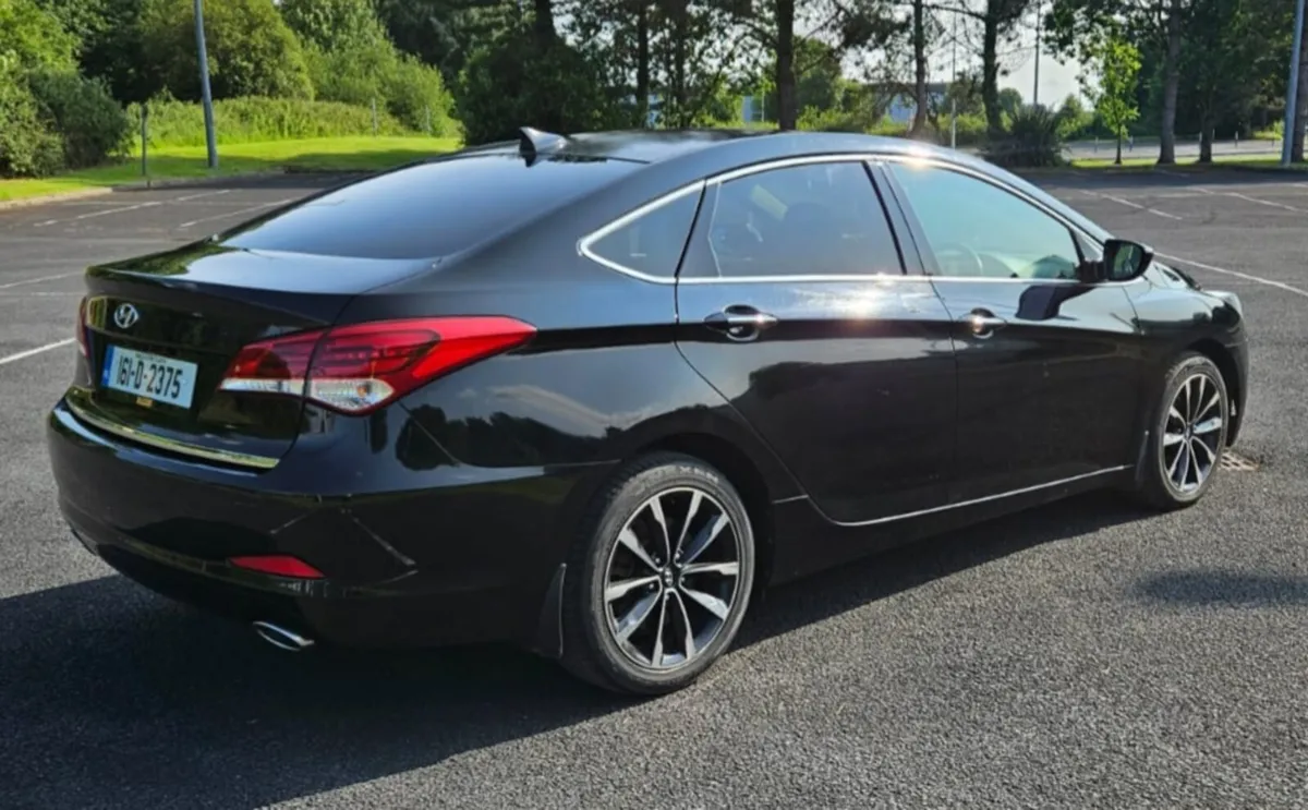 Hyundai i40 Executive Plus - Image 2