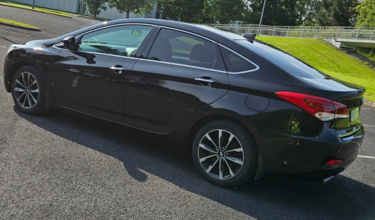 Hyundai i40 Executive Plus - Image 3