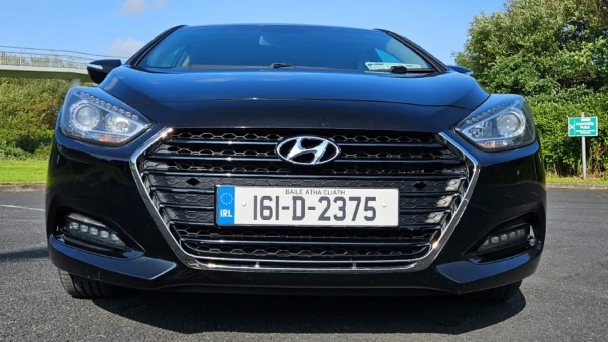 Hyundai i40 Executive Plus - Image 1