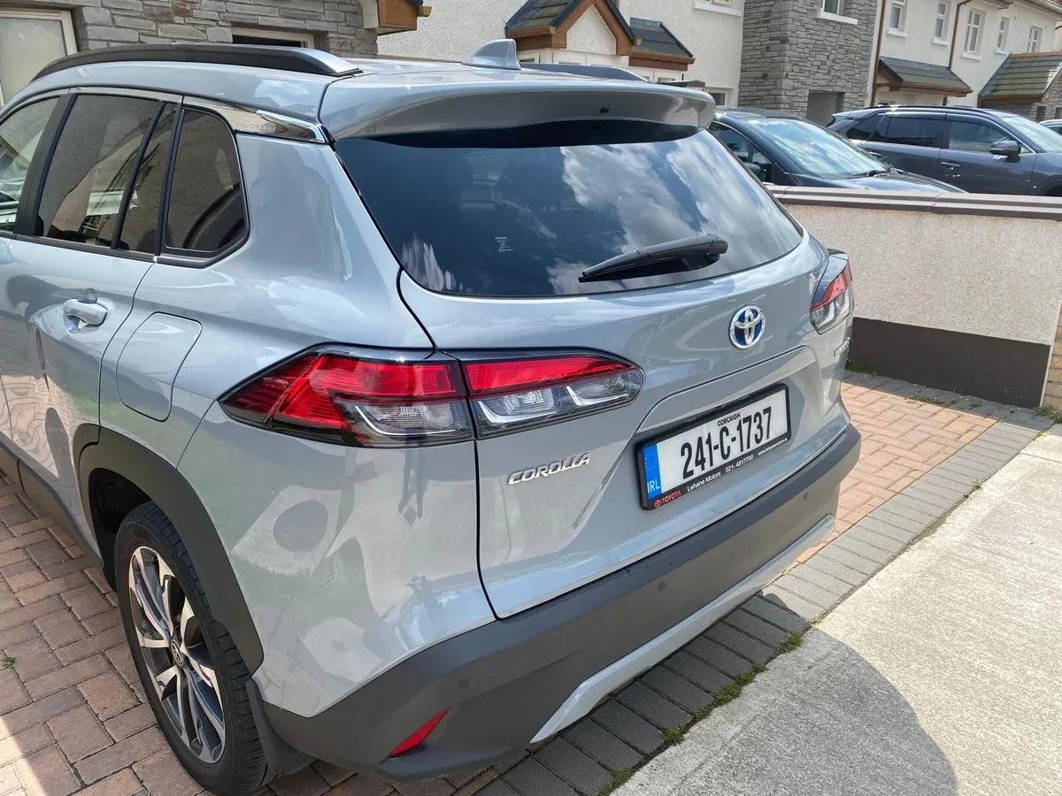 Toyota Corolla cross Hybrid 241 - Image 4