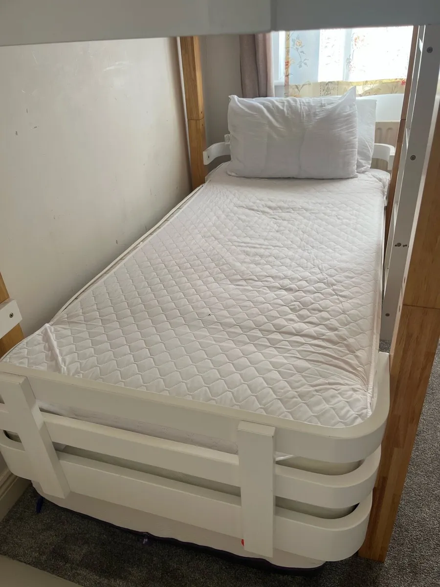 Bunk bed - Image 2