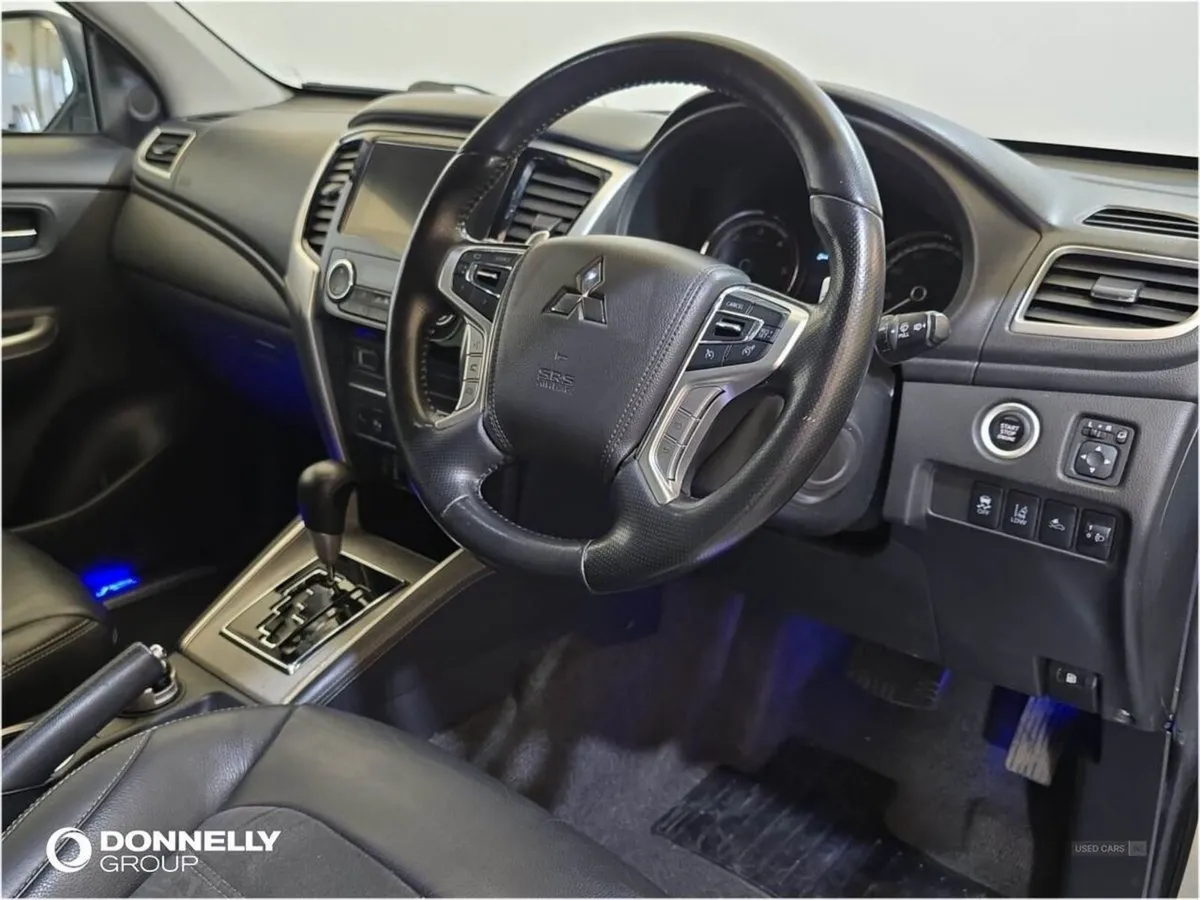 Mitsubishi L 200 Double Cab Di-d 150 Barbarian X - Image 4