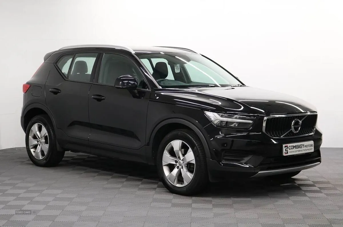 Volvo XC40 T3 Momentum - Image 1