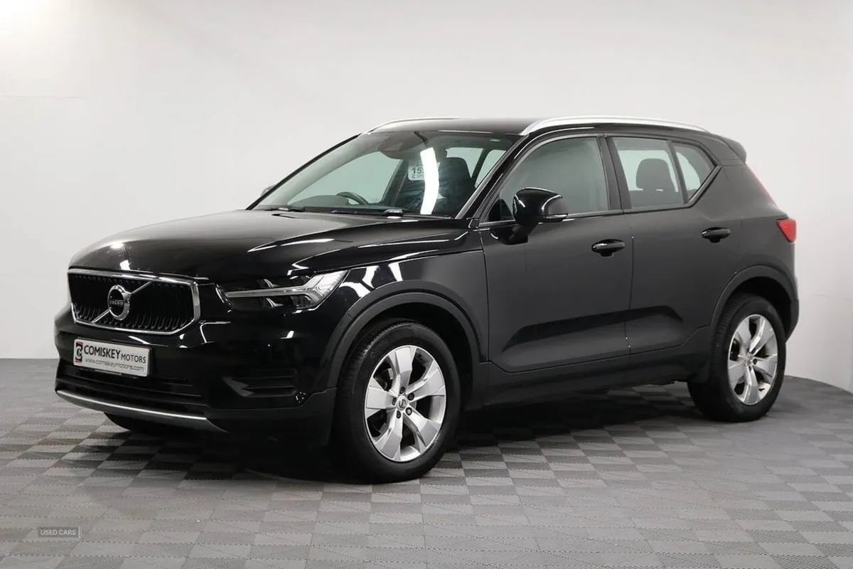 Volvo XC40 T3 Momentum - Image 3
