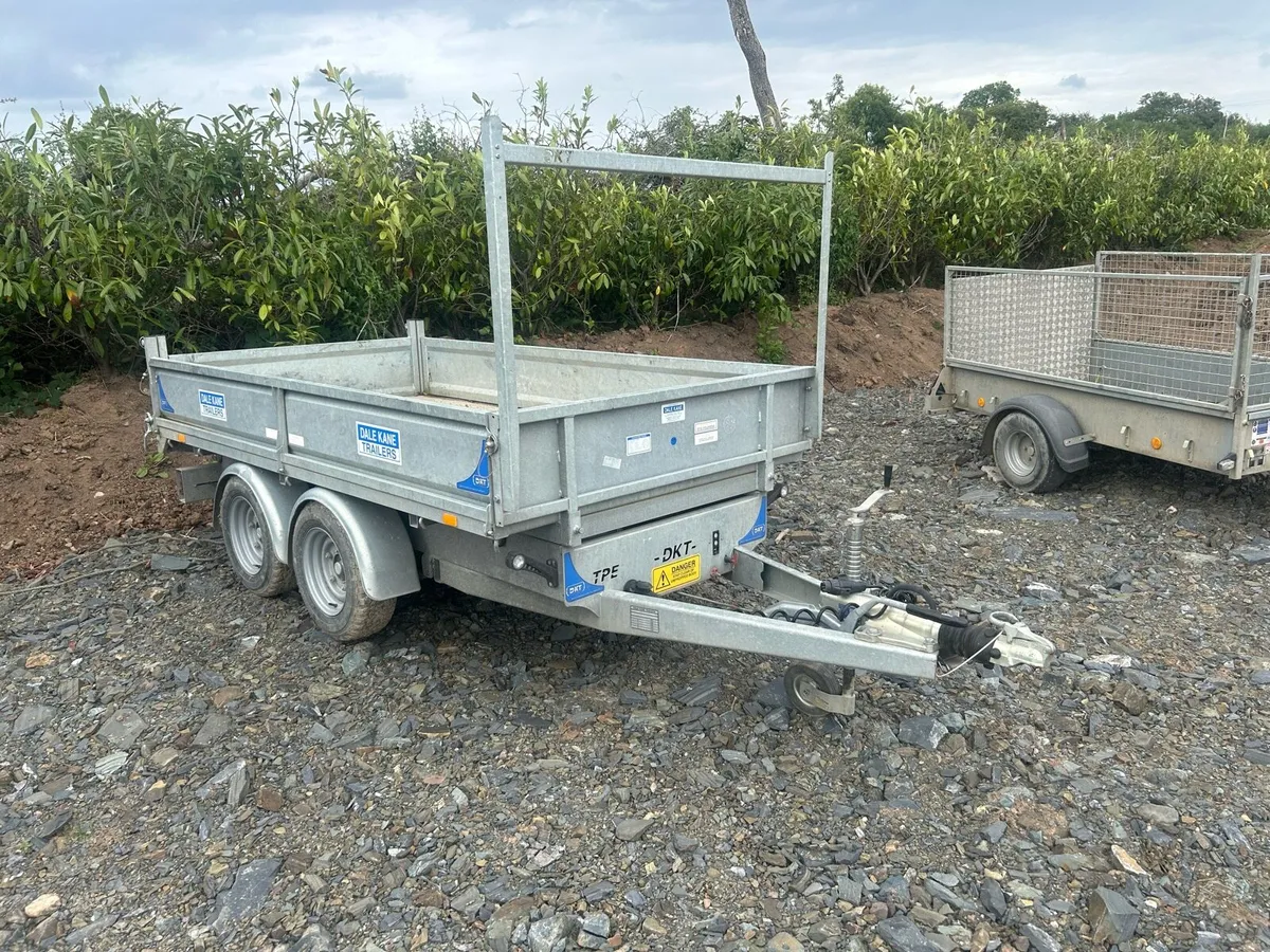 Dale Kane 10x5 tipping trailer (as new)