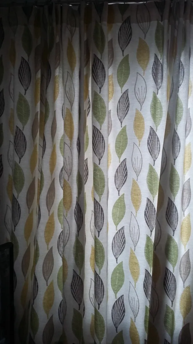 Curtains - Image 1