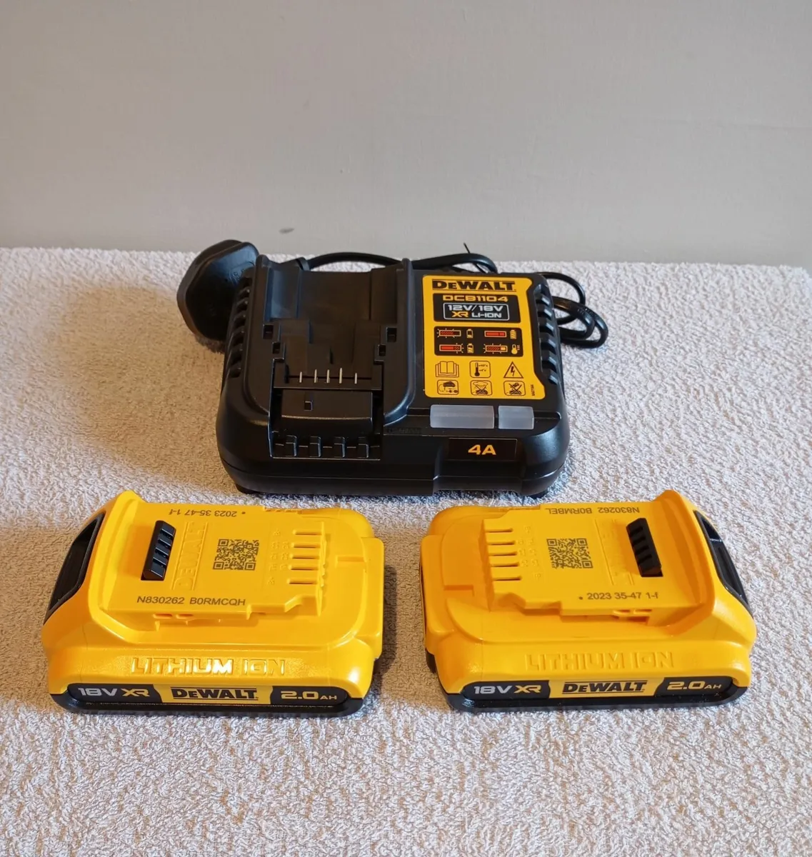 DeWalt Charger & Batteries