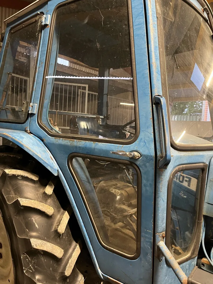 Ford 4600 - Image 3