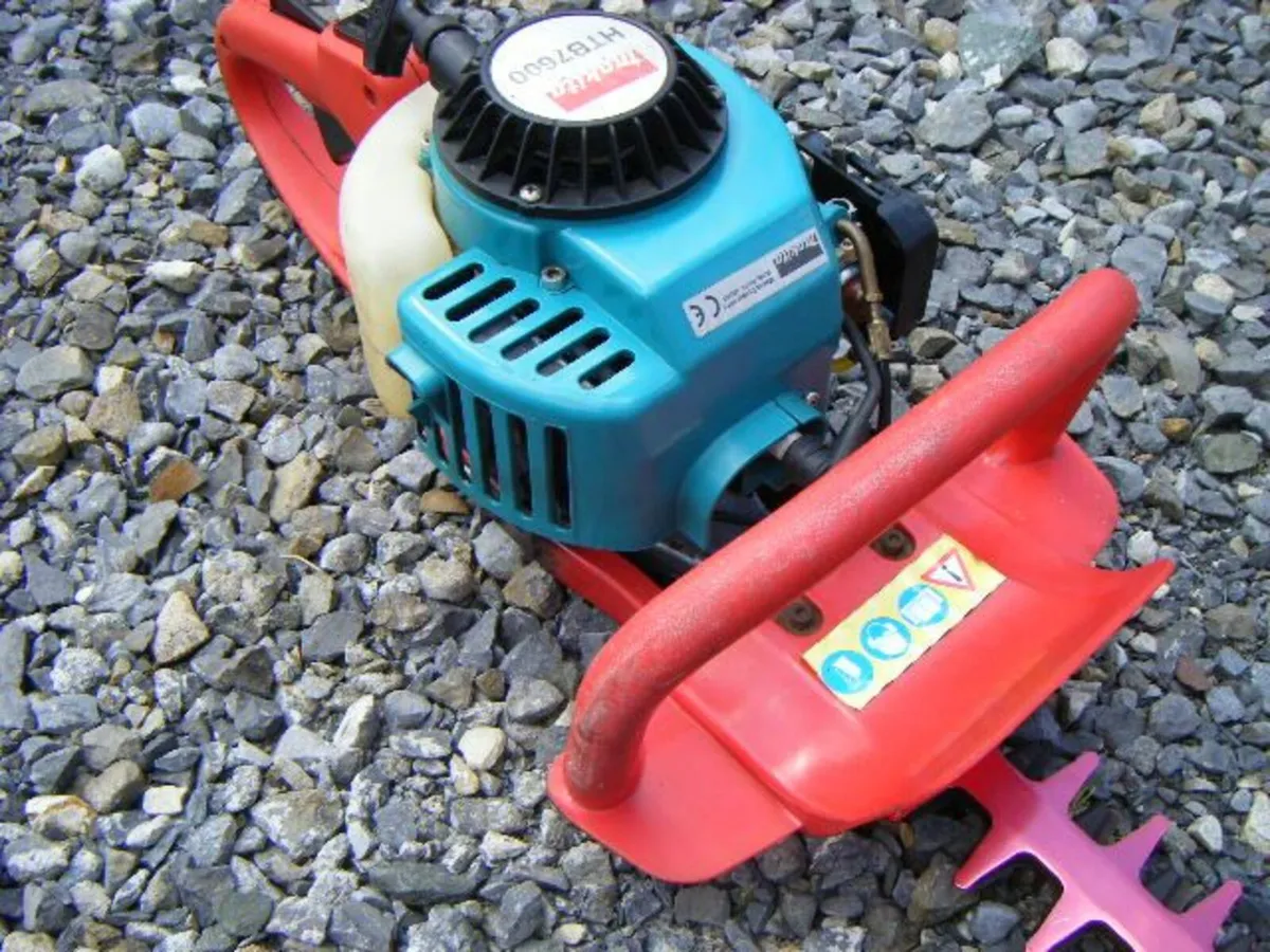 Makita Hedge Trimmer - Image 2