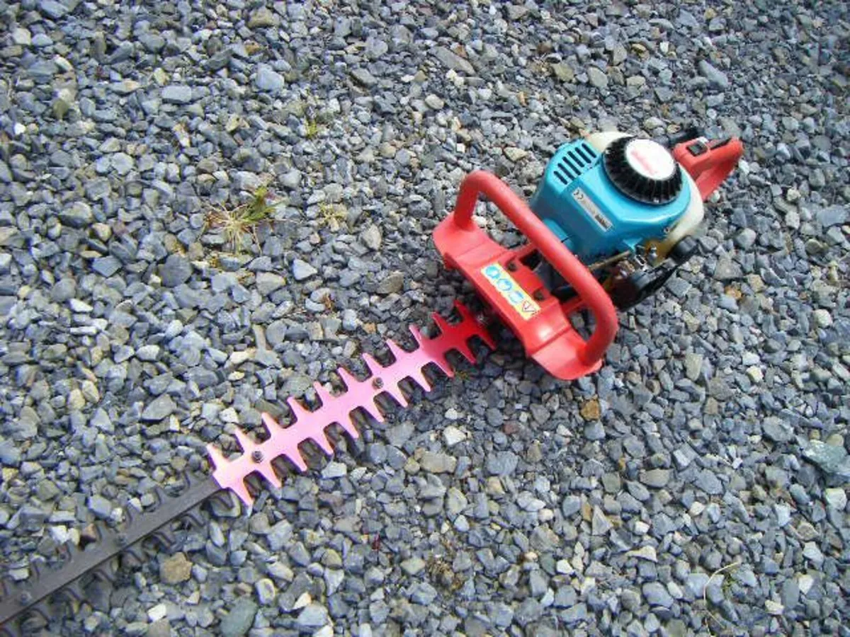 Makita Hedge Trimmer - Image 4