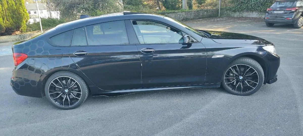 Car - Image 2
