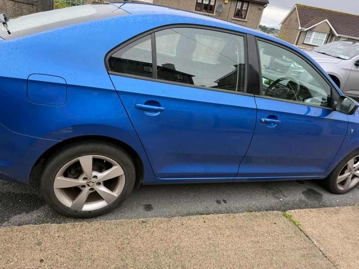 Skoda Rapid 1.6 - Image 2