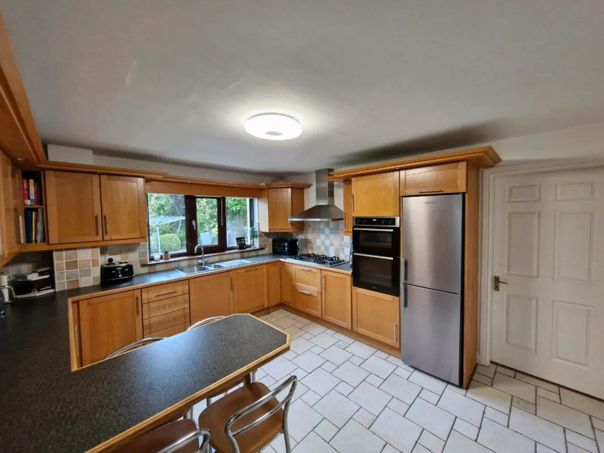 Kitchen - Image 2
