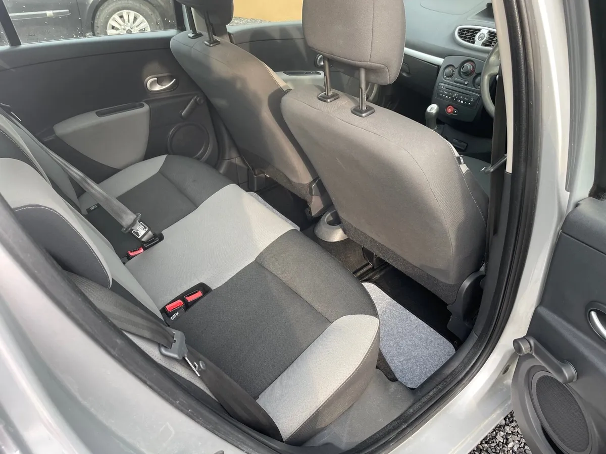 Renault Clio 2012 - Image 3
