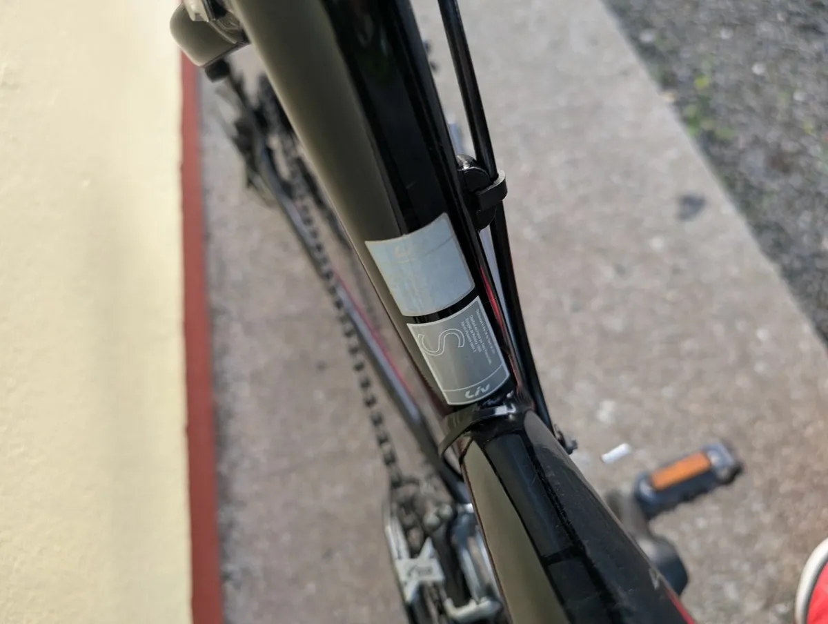 Giant Liv Rove 2 Hybrid bike (ladies) - Image 2
