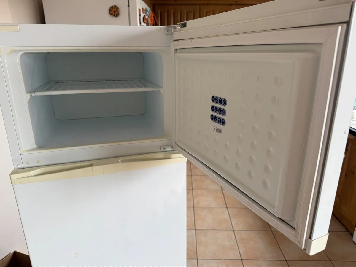 FRIDGE AND FREEZER - Image 2