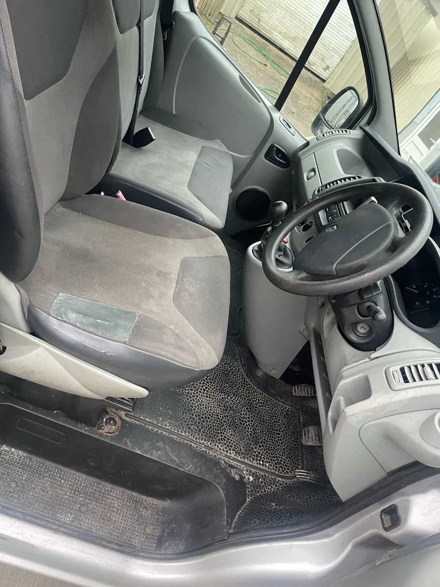 Renault trafic - Image 4