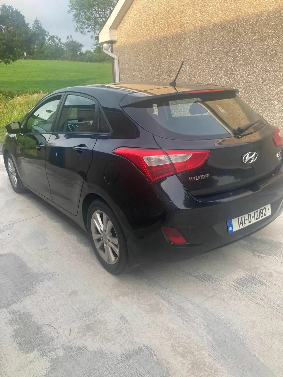 141 Hyundai i30 NCT+Taxed - Image 2