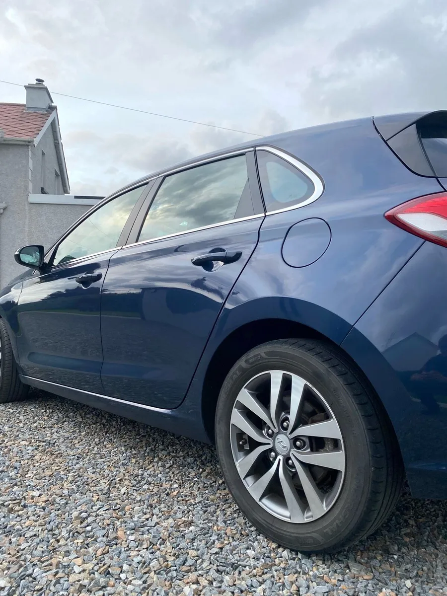 Hyundai i30 1.0 T-GDi - Image 4