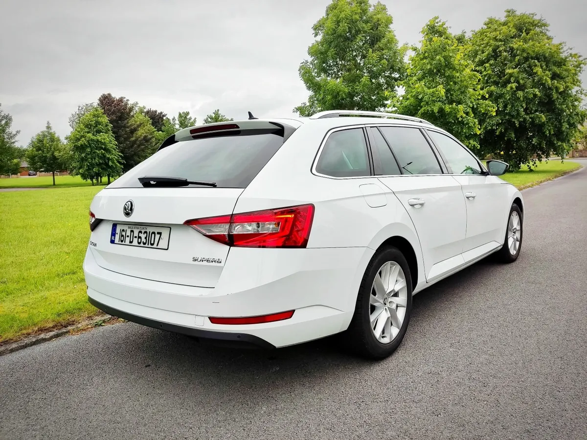 Skoda Superb 2016 - Image 1