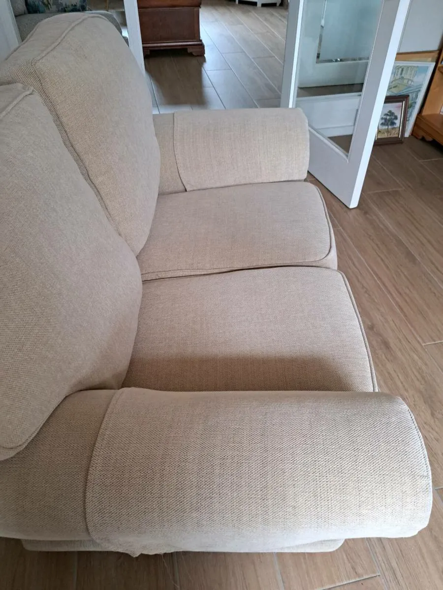 Couch - Image 2
