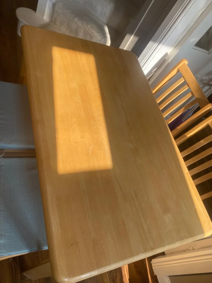 Table and 4 Chairs - Image 4