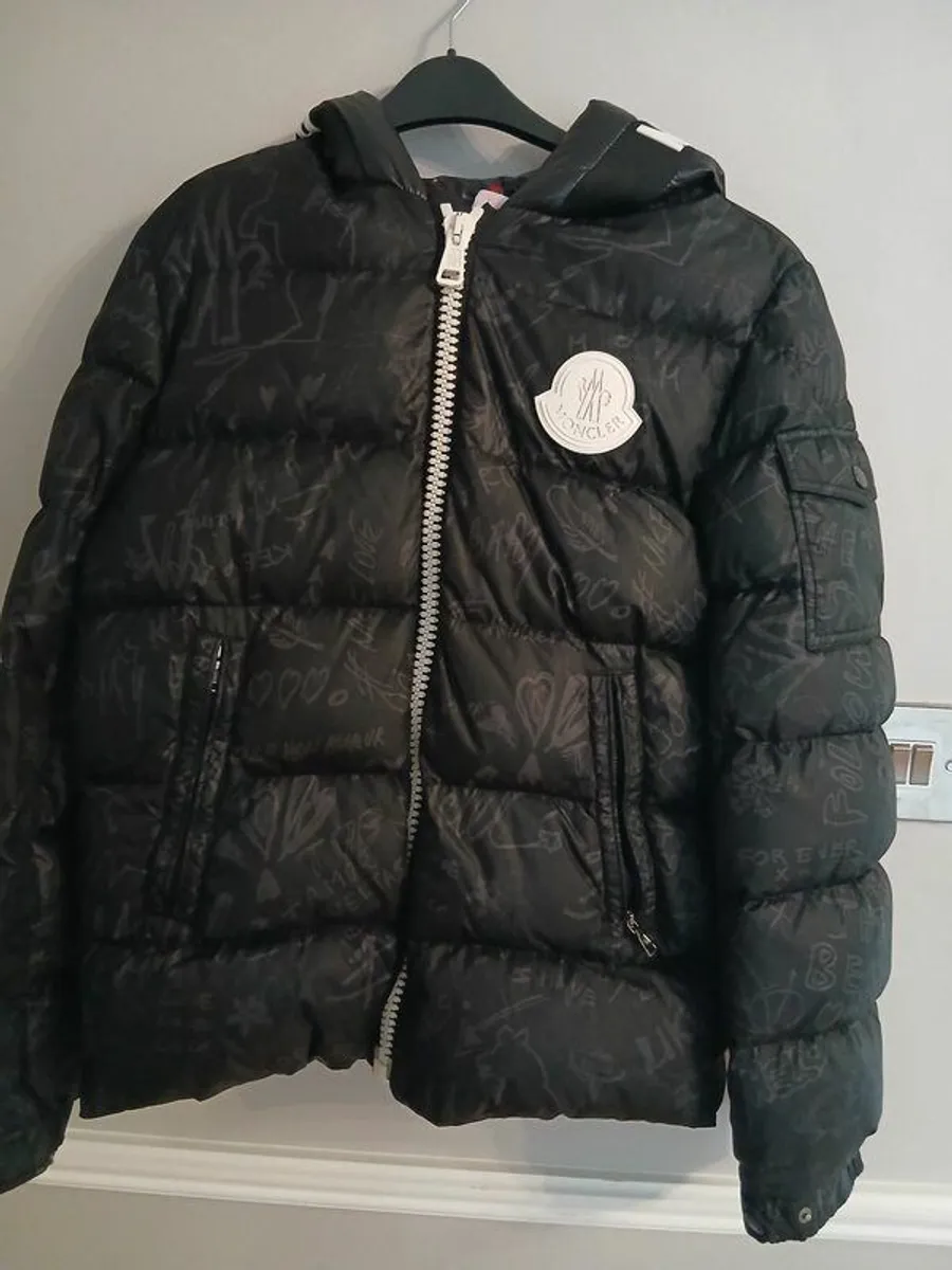 Moncler boys jacket - Image 1