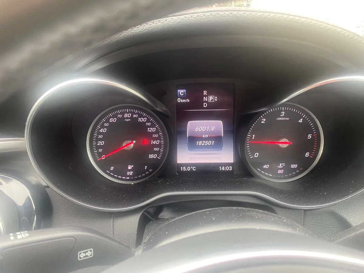 Mercedes-Benz C-Class 2014 Premium plus - Image 2