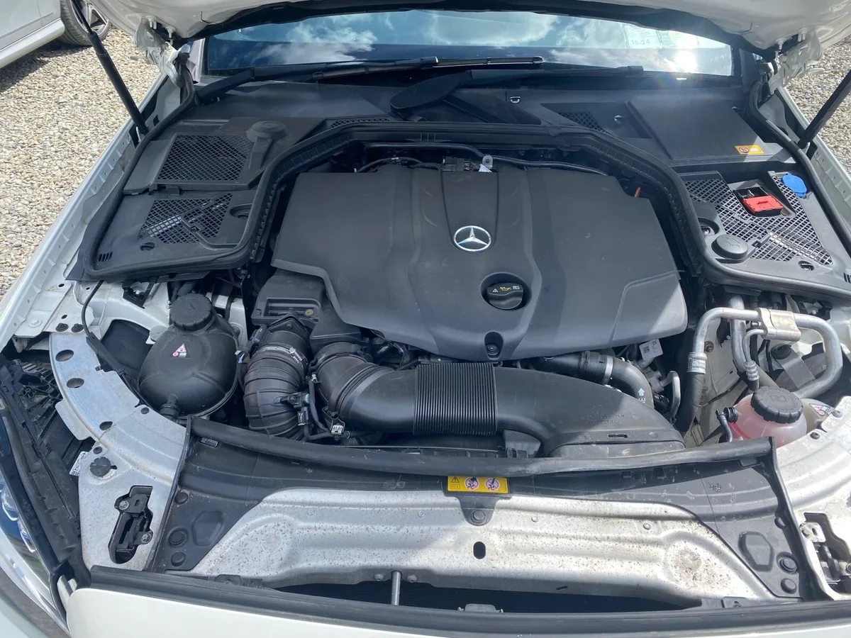 Mercedes-Benz C-Class 2014 Premium plus - Image 3