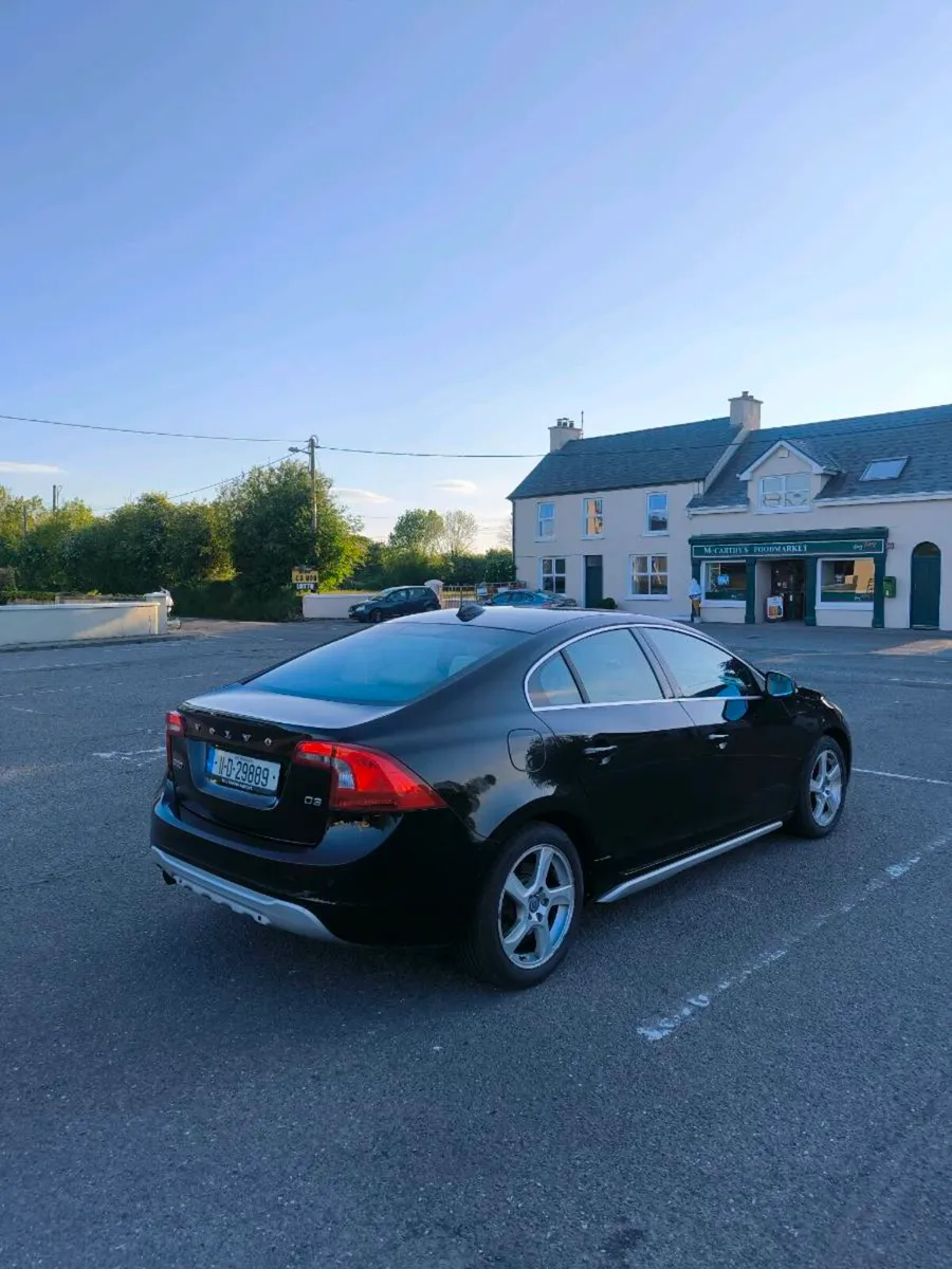 Volvo S60 2L D3 2011 - Image 2