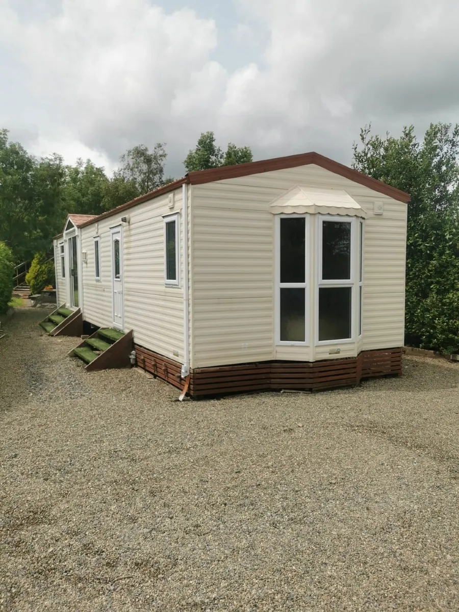 Mobile home - Image 1