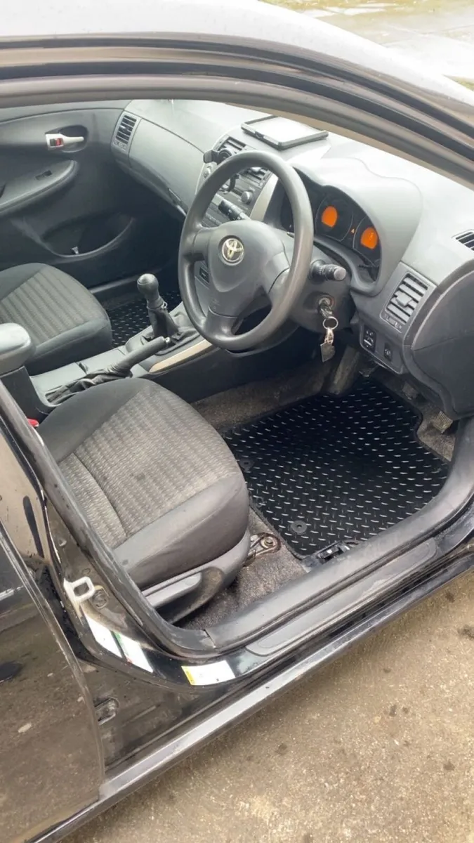 Toyota Corolla 2008 - Image 4