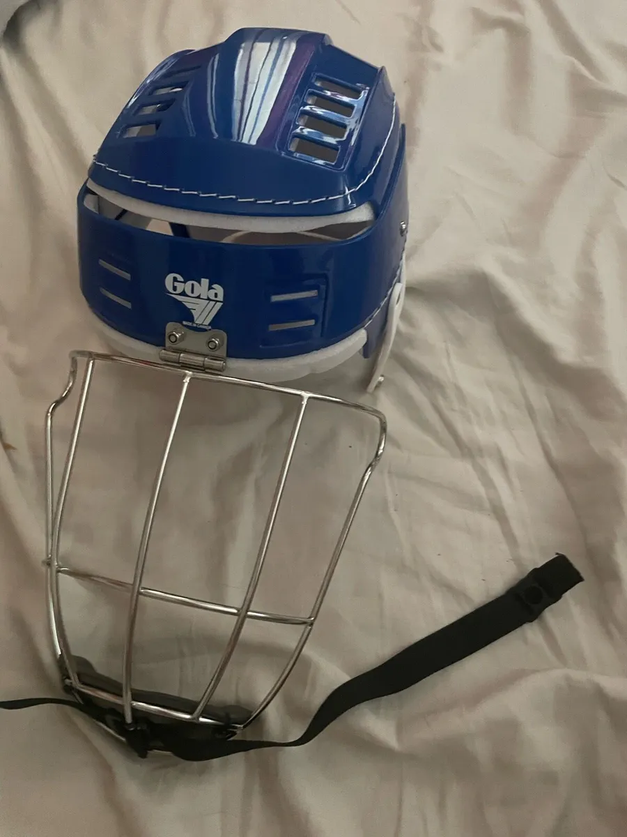 Gola hurling helmet - Image 2