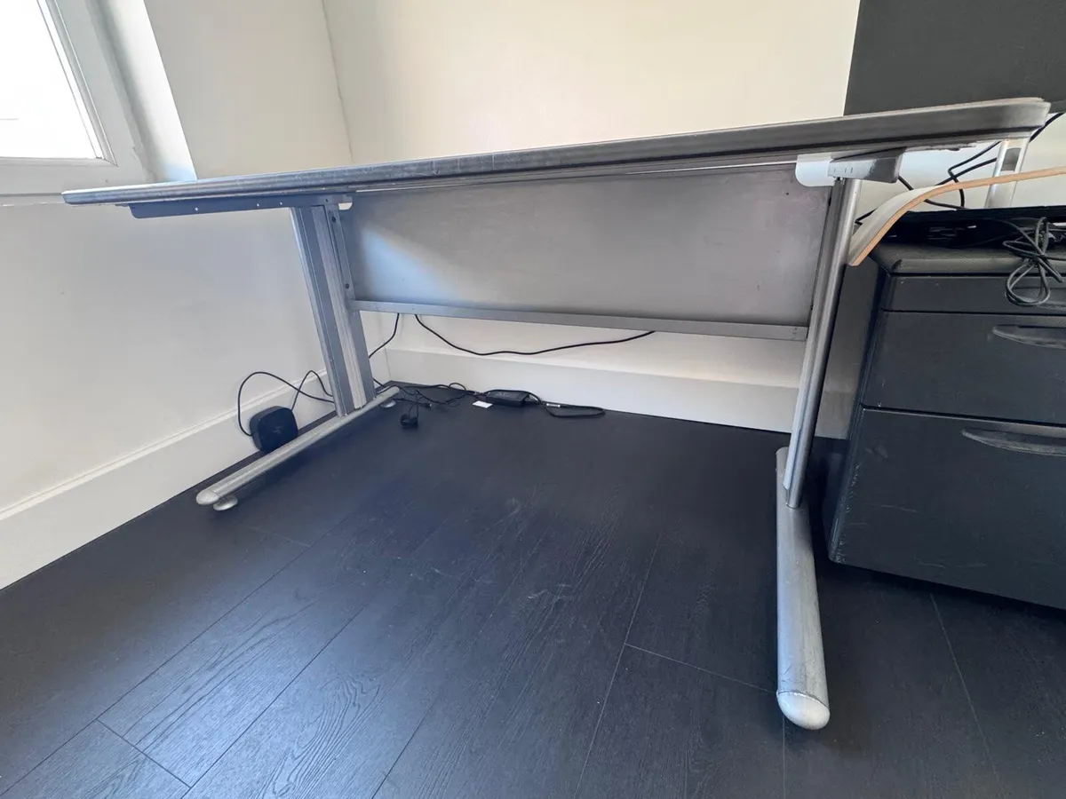 Desk - Image 2