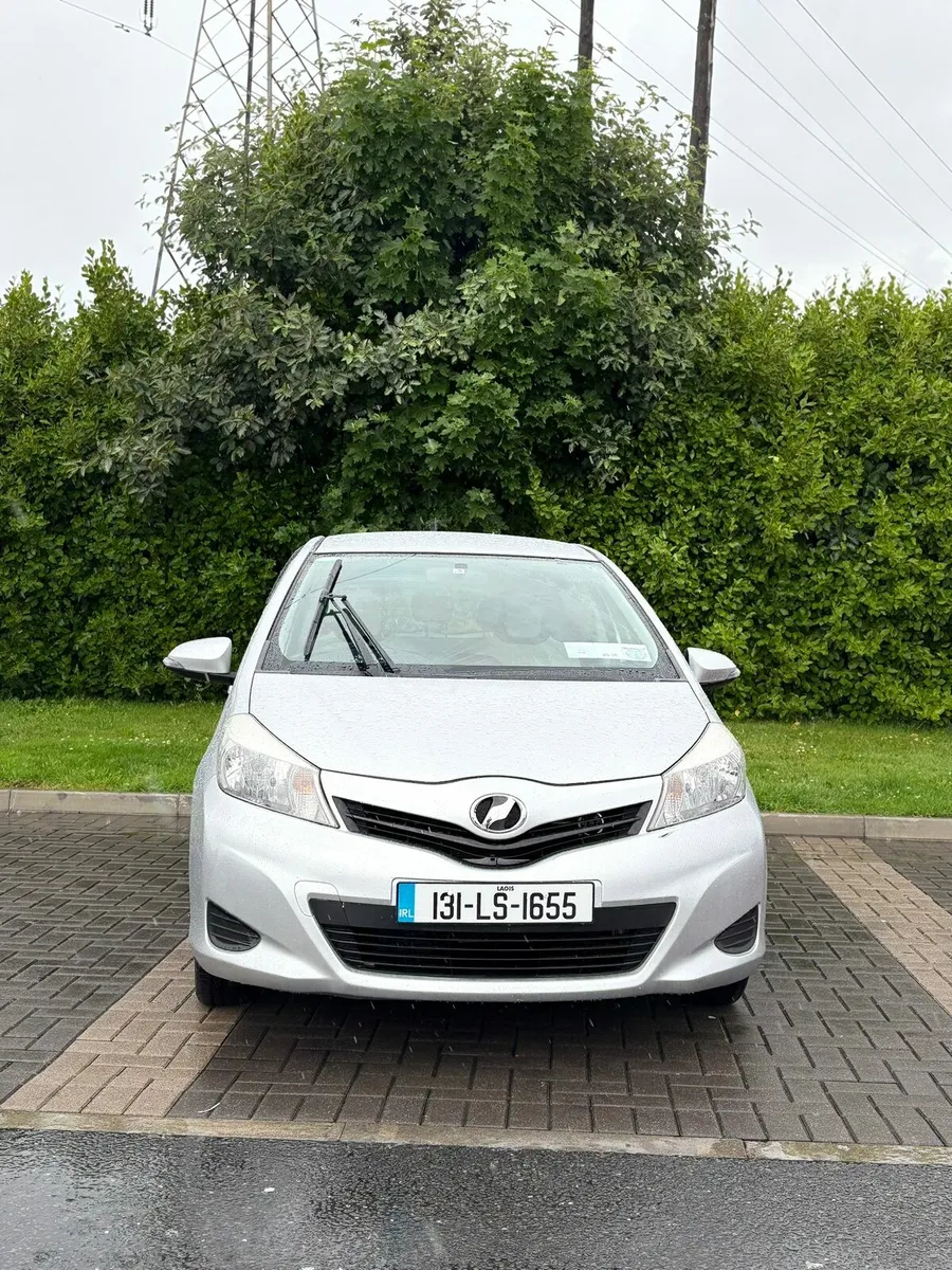 TOYOTA VITZ 2013 1.0 LTR AUTOMATIC - Image 1