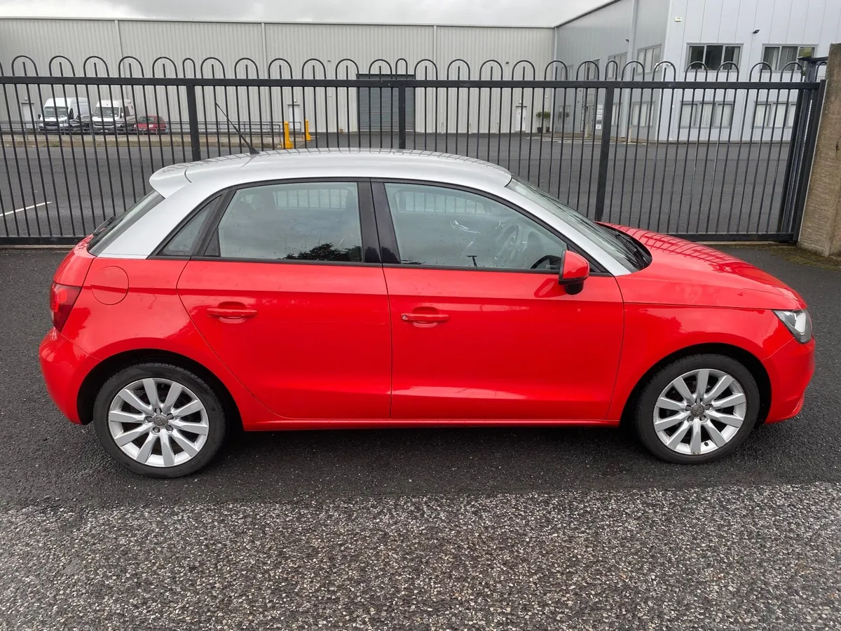 Audi A1 2013 - Image 2