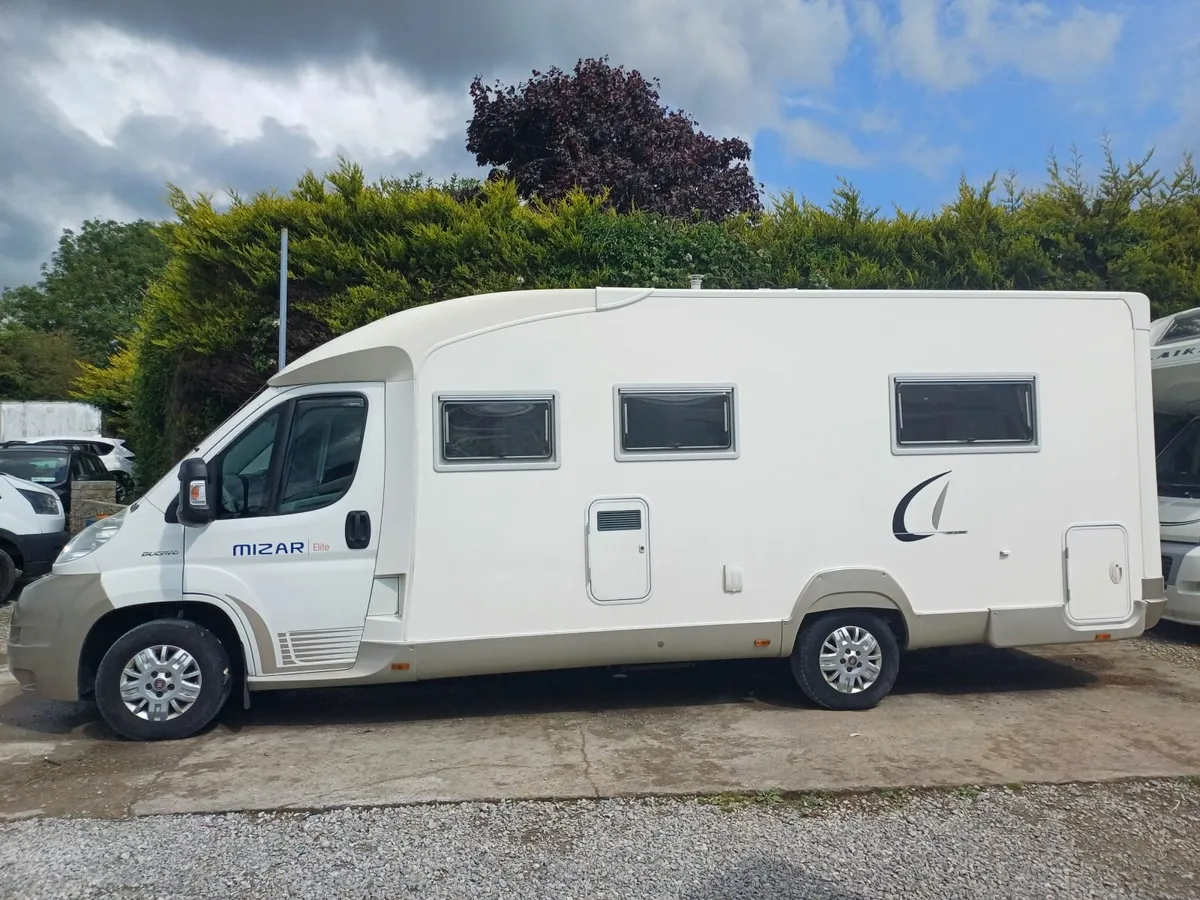 Camper - Image 1