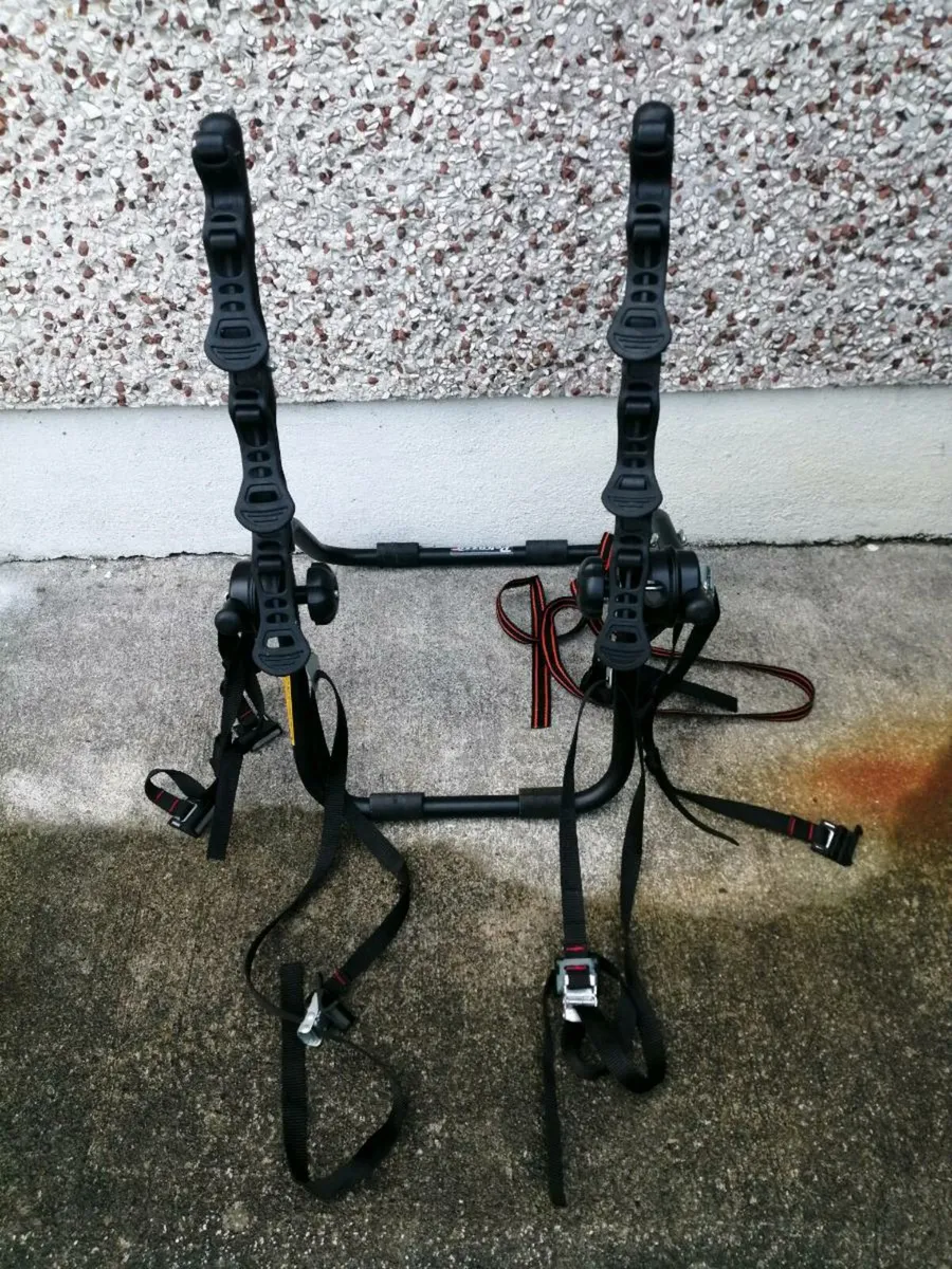 Bike rack for 3 bikes - Image 1