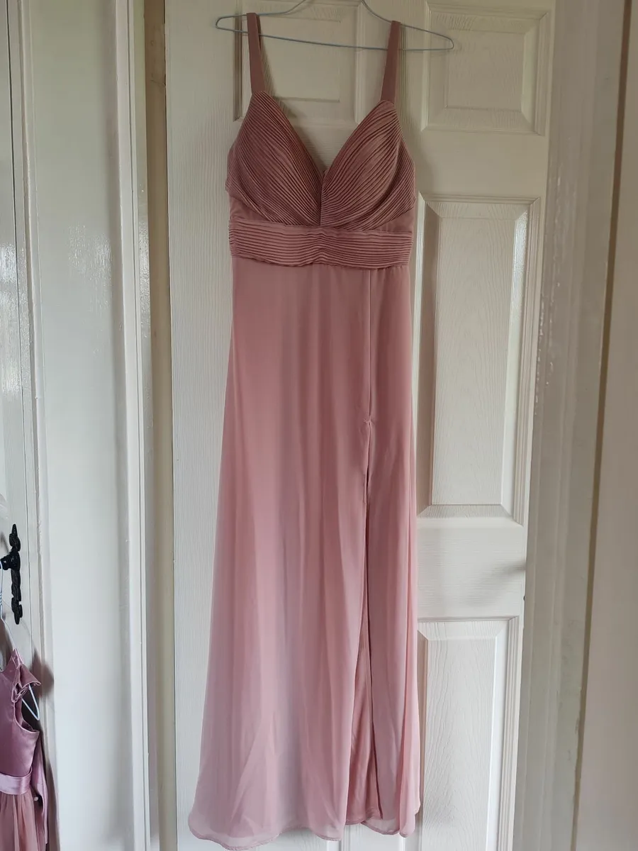 Girls and Ladies Dress Size 4/5yrs & Size 6 - Image 4