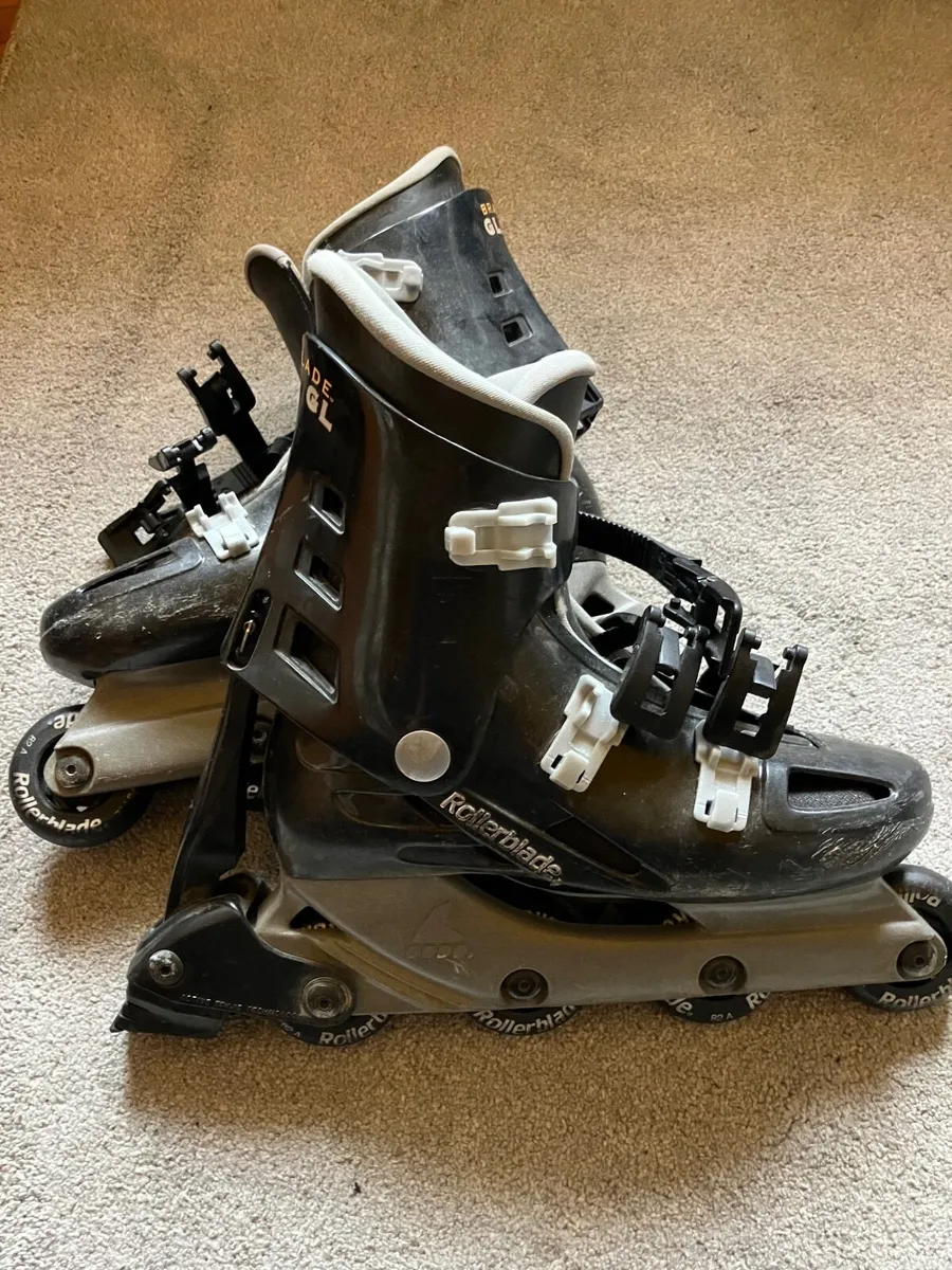Inline rollerblades - Image 1