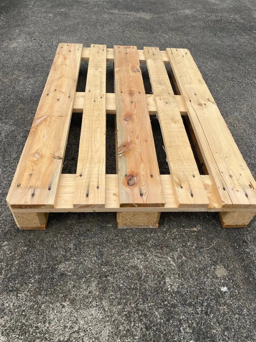 Wood pallets - Image 2