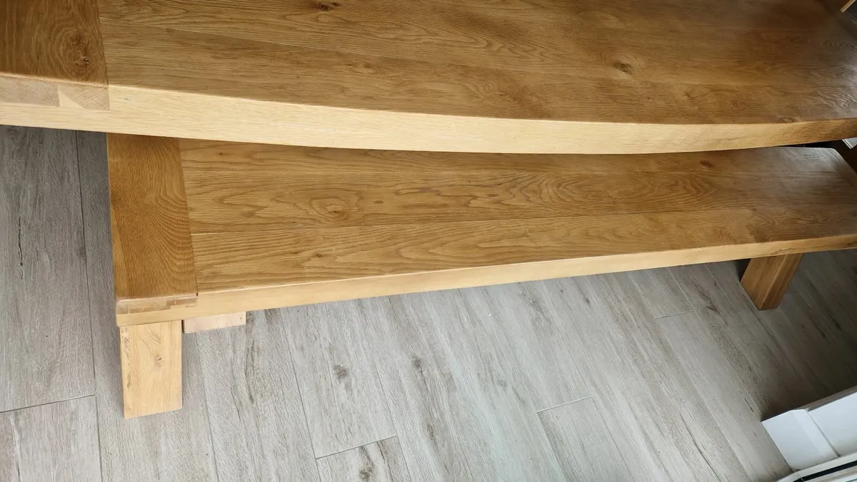 Solid pine table and bench - Image 1