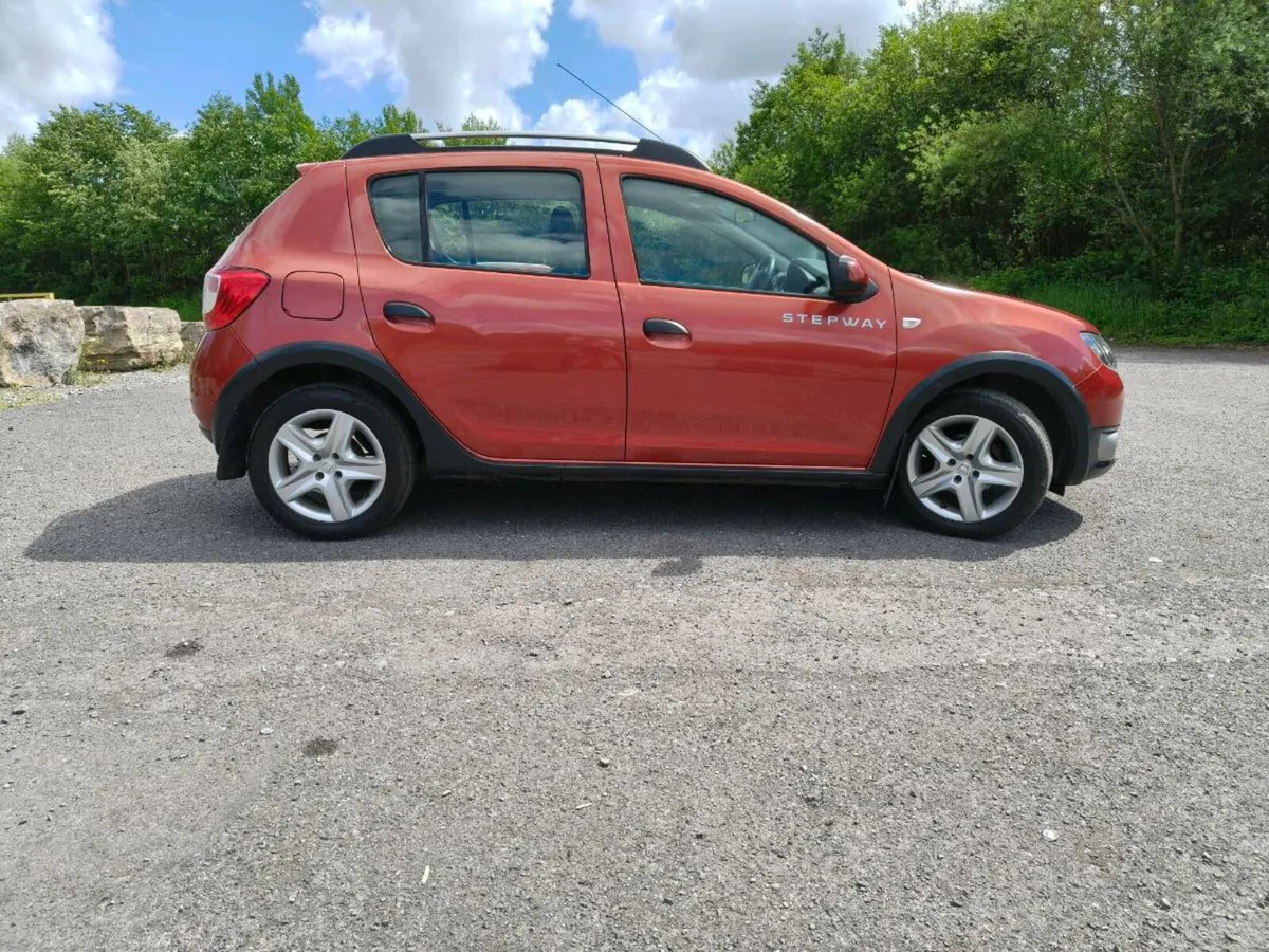 Dacia Sandero Stepway 1.5 dci Top Spec model - Image 2